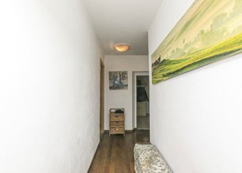 corridoio - Appartamento Via Beata Chiara 13, Genova (zona Pontedecimo) - foto 22