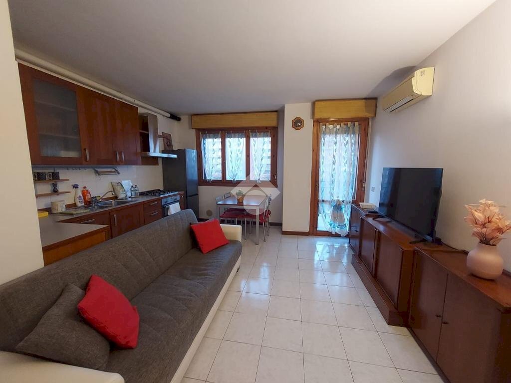 Three-room apartment Via Giacomo Matteotti, Assago - photo 2