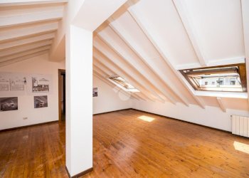 Attic Via Giacinto Gallina, Milano - photo 15