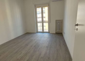 Two-room apartment via Dei Biancospini 4, Milano (neighborhood Giambellino) - photo 1