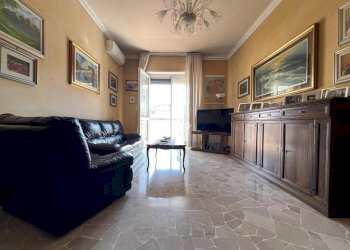 Three-room apartment Via Mazzini, Carugate - photo 3