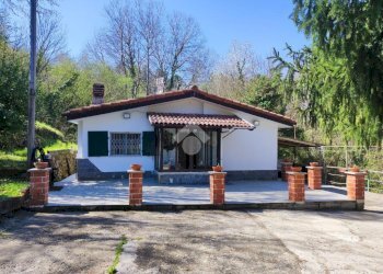 Casa indipendente Via di Gorra, Valbrevenna - foto 1