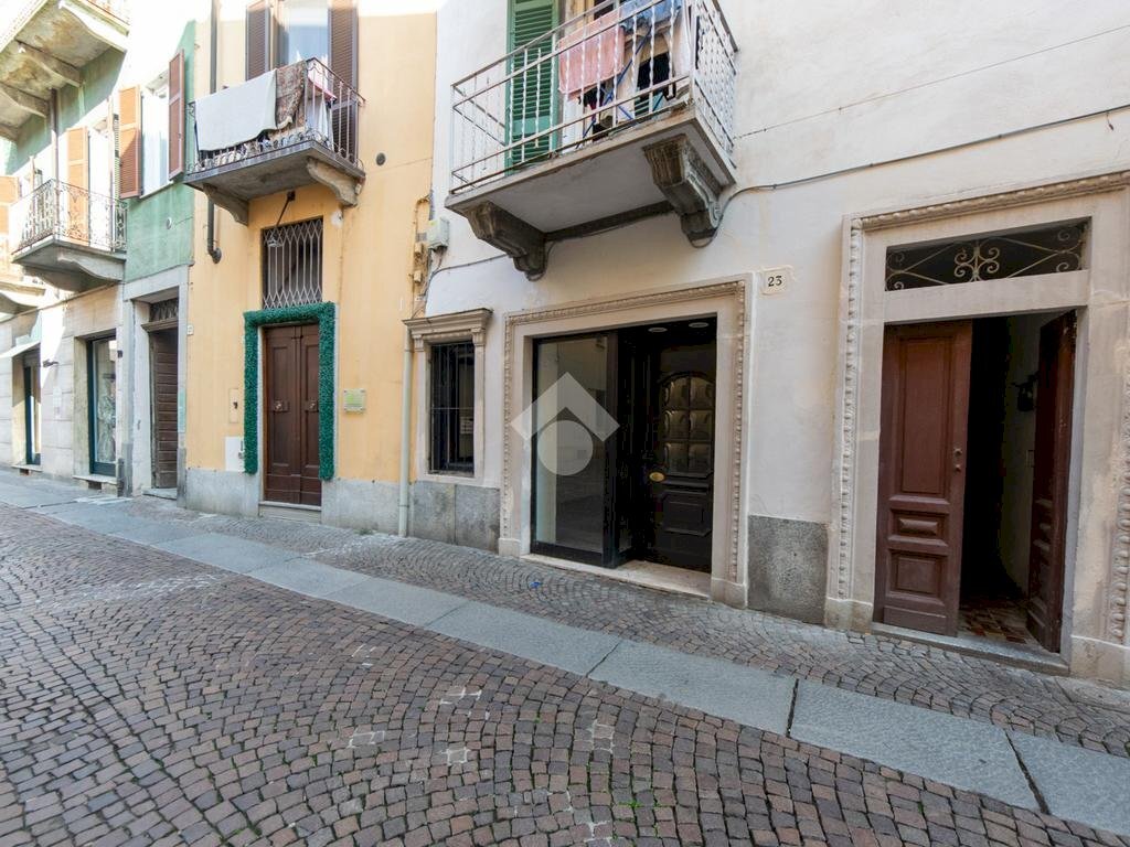 Negozio Via Cesare Balbo, Casale Monferrato - foto 1