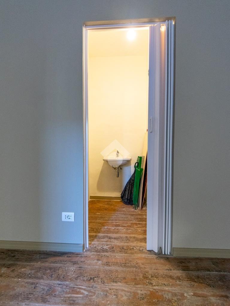 Negozio Via Cesare Balbo, Casale Monferrato - foto 3