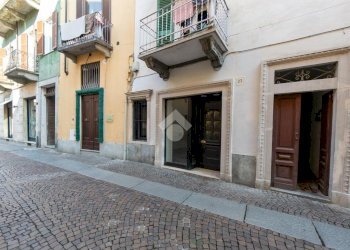 Negozio Via Cesare Balbo, Casale Monferrato - foto 1