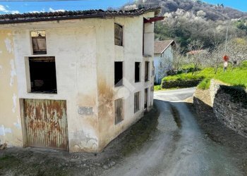 Casa semi indipendente Via Comba San Grato, Pagno - foto 1