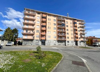 Trilocale Via Milano, frazione Chiavazza, Biella - foto 1