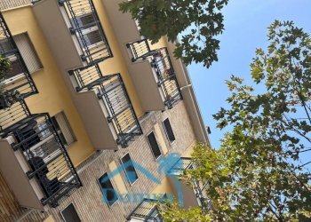 Four-room apartment Piazza Guglielmone, Pinerolo - photo 1