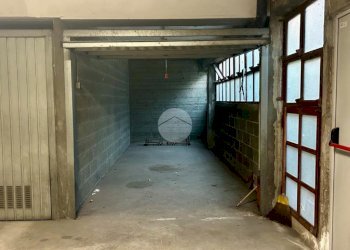 Box Piazza Kennedy, Beinasco - foto 1