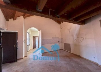 Foto 12 - Bilocale Via Duomo
 
23, Pinerolo - foto 12