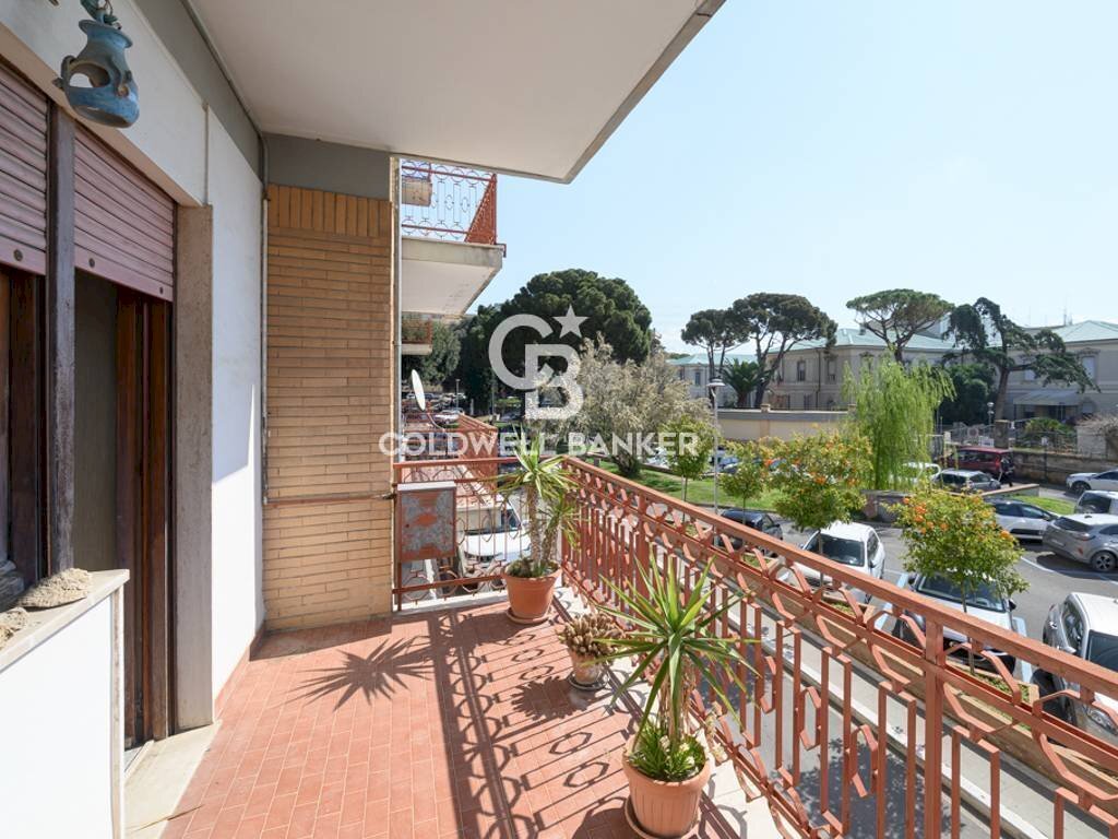 Foto 1 - Trilocale Viale Igea
 
21, Tarquinia - foto 1