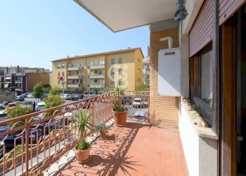 Foto 13 - Trilocale Viale Igea
 
21, Tarquinia - foto 13