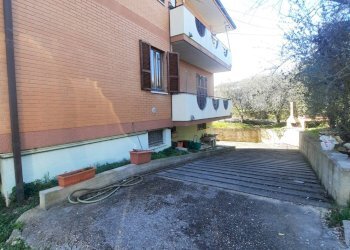 Foto 12 - Appartamento c.da piane
 
63, Moresco - foto 12