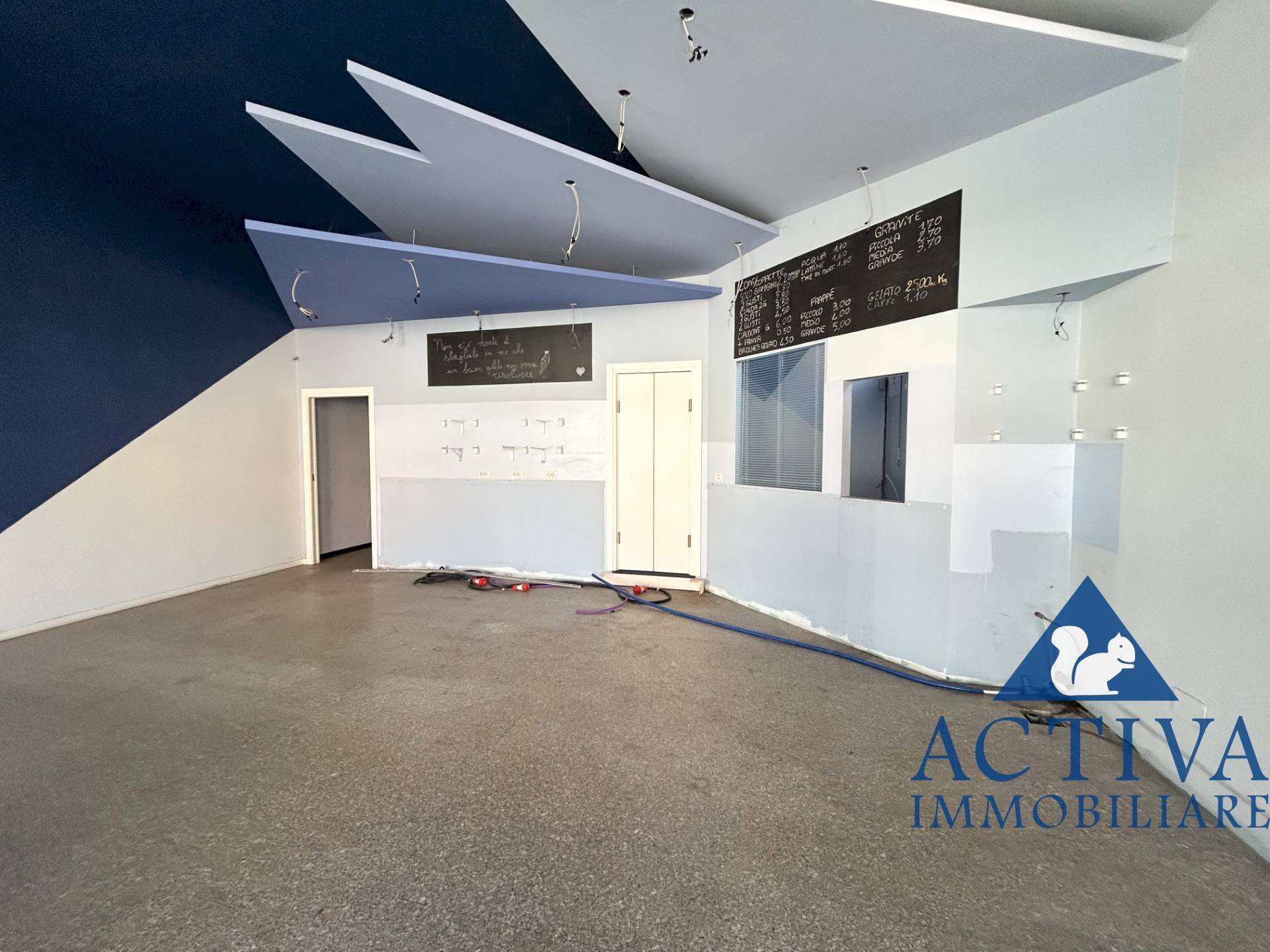 Foto 1 - Locale Commerciale Via Genova
 
12, Busto Arsizio - foto 1