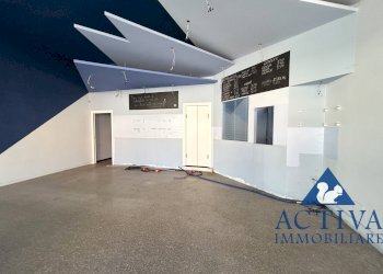 Foto 1 - Locale Commerciale Via Genova
 
12, Busto Arsizio - foto 1