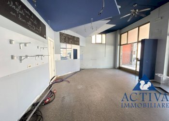 Foto 10 - Locale Commerciale Via Genova
 
12, Busto Arsizio - foto 10