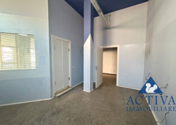 Foto 17 - Locale Commerciale Via Genova
 
12, Busto Arsizio - foto 17