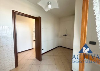 Foto 15 - Trilocale Via Ambrogio Colombo
 
13, Gorla Minore - foto 15