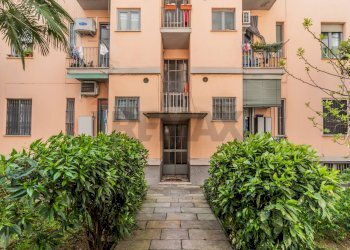 Edificio all\'aperto - Bilocale VIA LONGHI
 
11, Milano - foto 2