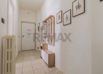 Hall / corridoio - Bilocale VIA LONGHI
 
11, Milano - foto 22