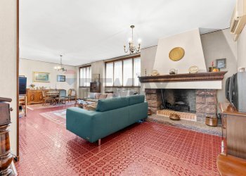 Soggiorno - Villa Via Per Cassina Nuova
 
5, Paderno Dugnano - foto 13