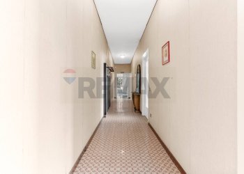 Hall / corridoio - Villa Via Per Cassina Nuova
 
5, Paderno Dugnano - foto 19