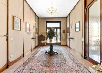 Hall / corridoio - Villa Via Per Cassina Nuova
 
5, Paderno Dugnano - foto 30