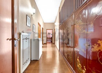 Hall / corridoio - Villa Via Per Cassina Nuova
 
5, Paderno Dugnano - foto 43