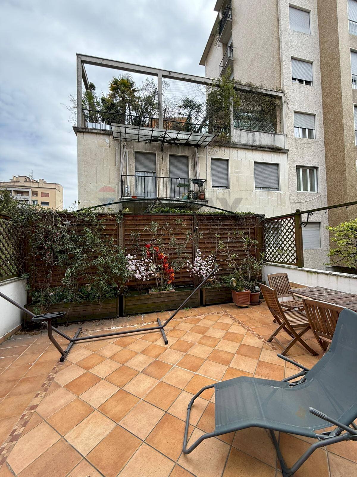 Terrazza - Trilocale Via Sambuco
 
5/3, Milano - foto 2
