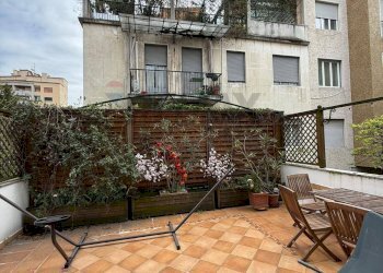 Terrazza - Trilocale Via Sambuco
 
5/3, Milano - foto 2