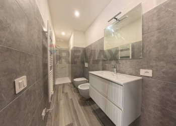 Bagno - Trilocale via ponte tresa
 
28, Cadegliano-Viconago - foto 6