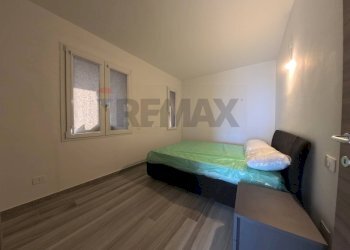 Camera / camera da letto - Trilocale via ponte tresa
 
28, Cadegliano-Viconago - foto 8