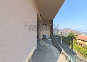 Balcone - Trilocale via ponte tresa
 
28, Cadegliano-Viconago - foto 10