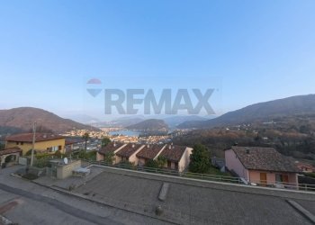 Edificio all\'aperto - Trilocale via ponte tresa
 
28, Cadegliano-Viconago - foto 14