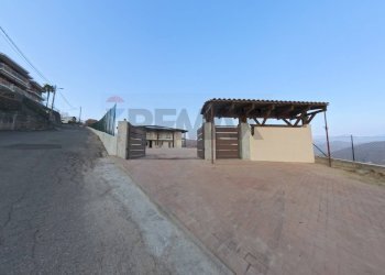 Casa all\'aperto - Trilocale via ponte tresa
 
28, Cadegliano-Viconago - foto 15