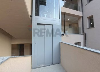 Terrazza - Bilocale via ponte tresa
 
28, Cadegliano-Viconago - foto 11