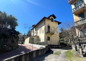 Casa all\'aperto - Independent house Via Binda
 
19, Besozzo - photo 2