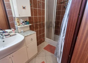 Bagno - Casa semi indipendente Via Mazzini
 
5, Mesenzana - foto 9