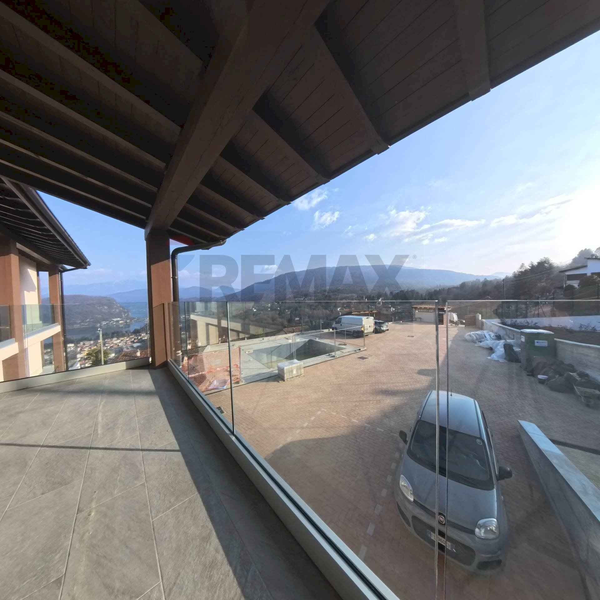 Terrazza - Monolocale via ponte tresa
 
28, Cadegliano-Viconago - foto 2