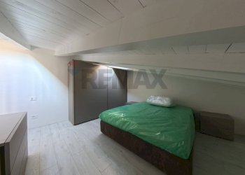 Camera / camera da letto - Monolocale via ponte tresa
 
28, Cadegliano-Viconago - foto 10