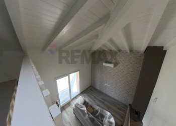 Camera / camera da letto - Monolocale via ponte tresa
 
28, Cadegliano-Viconago - foto 11