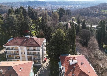 Edificio all\'aperto - Bilocale via del Casluncio
 
58, Varese - foto 1