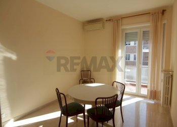 Sala da pranzo - Bilocale via del Casluncio
 
58, Varese - foto 11