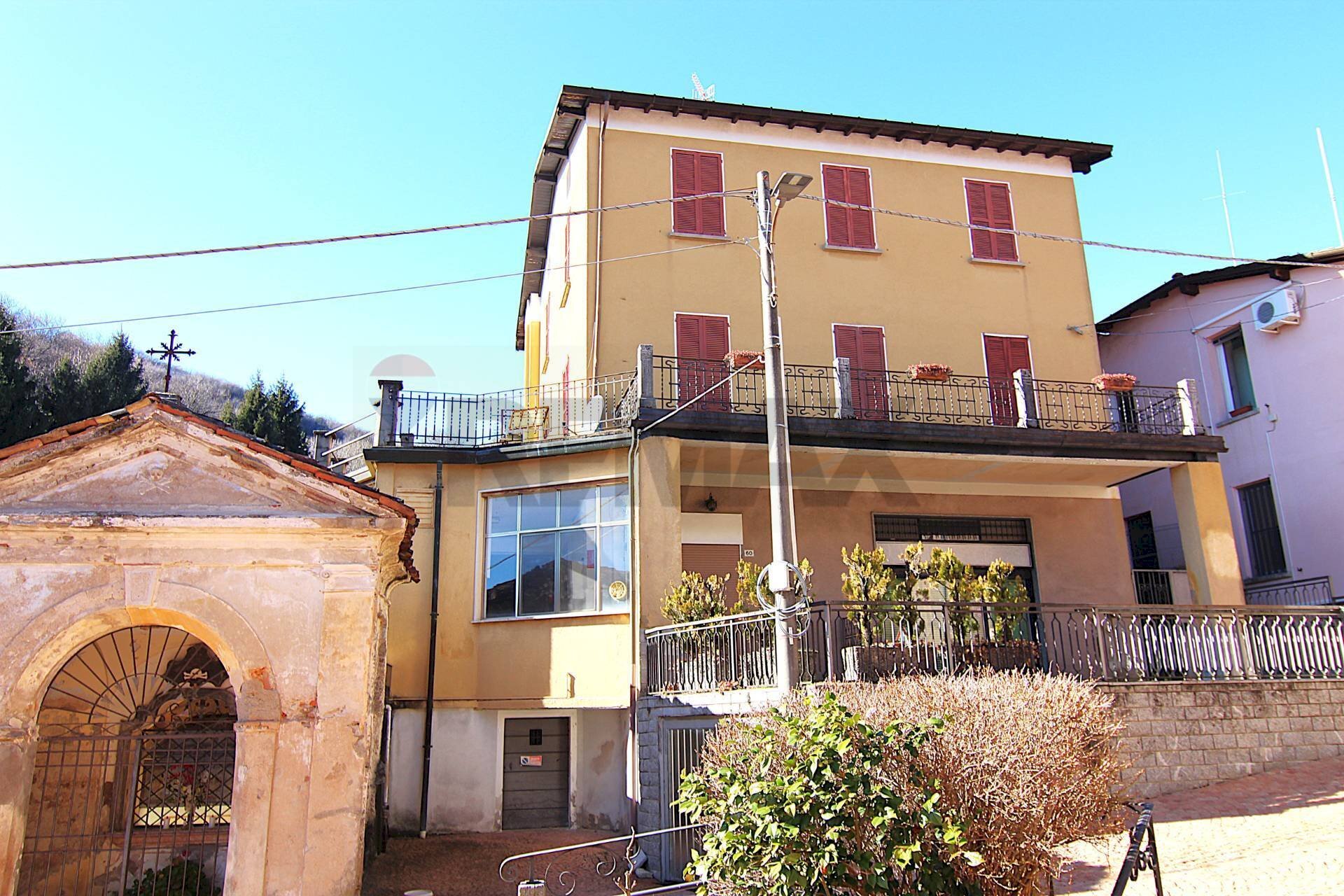 Edificio all\'aperto - Appartamento VIA ROMA
 
60, Cuasso al Monte - foto 2