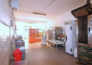 Hall / corridoio - Appartamento VIA ROMA
 
60, Cuasso al Monte - foto 7