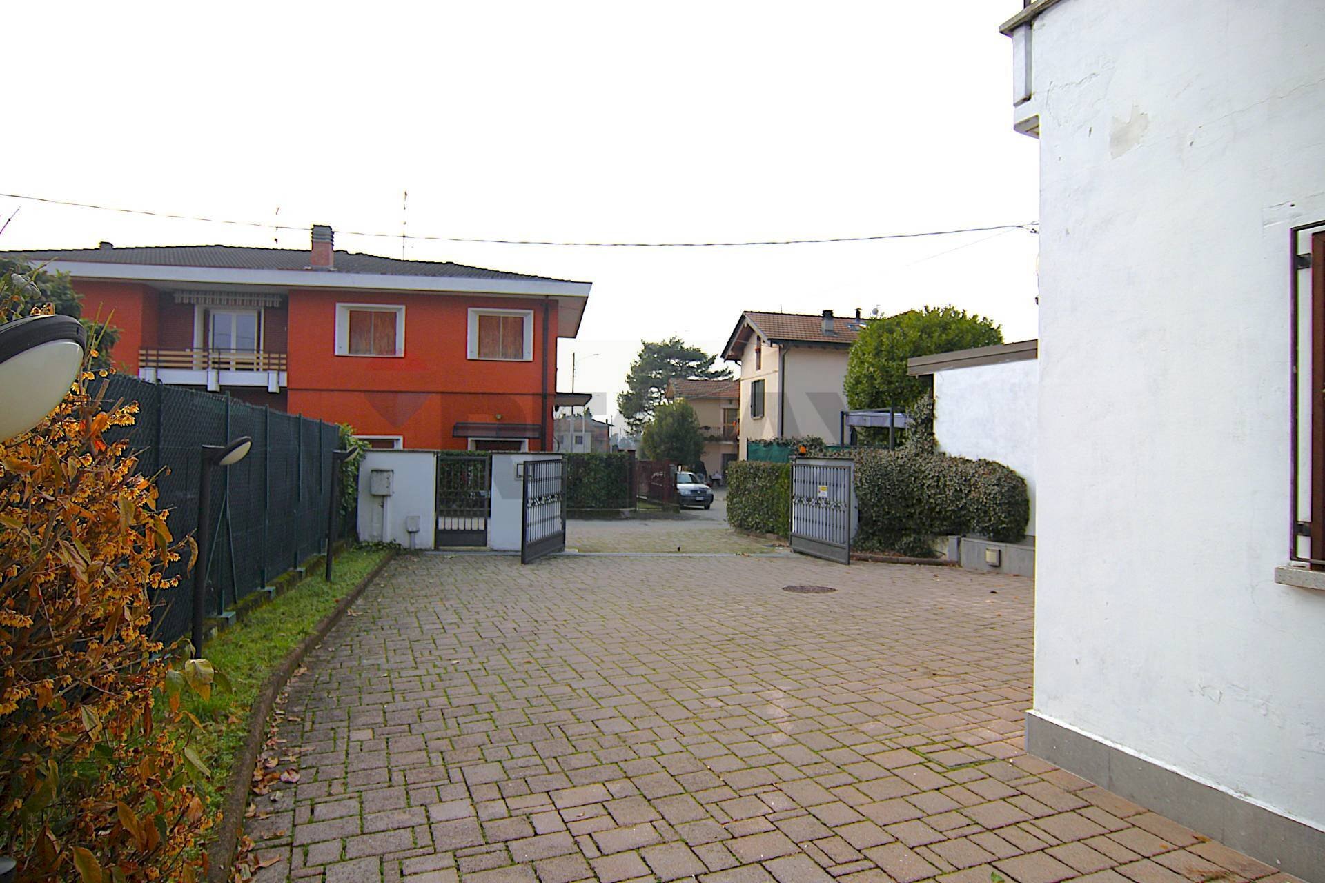 Casa all\'aperto - Villa Via Monte Rosa
 
5, Gavirate - foto 3