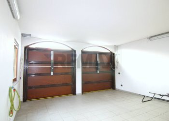 Camera / camera da letto - Villa Via Monte Rosa
 
5, Gavirate - photo 5