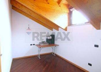 Stanza vuota - Villa Via Monte Rosa
 
5, Gavirate - photo 37