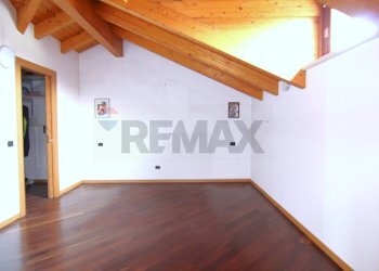 Stanza vuota - Villa Via Monte Rosa
 
5, Gavirate - photo 41