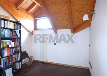 Camera / camera da letto - Villa Via Monte Rosa
 
5, Gavirate - photo 46